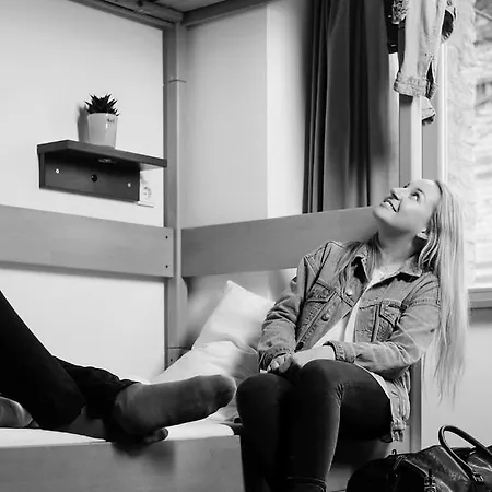 شباب بفيفيربيت